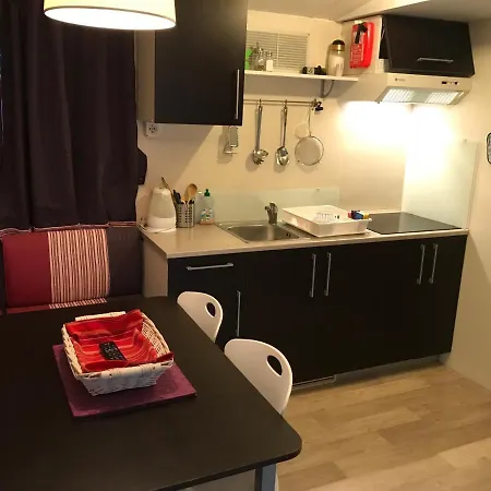 Mobile Veturi Camping Park Soline Biograd 度假居
